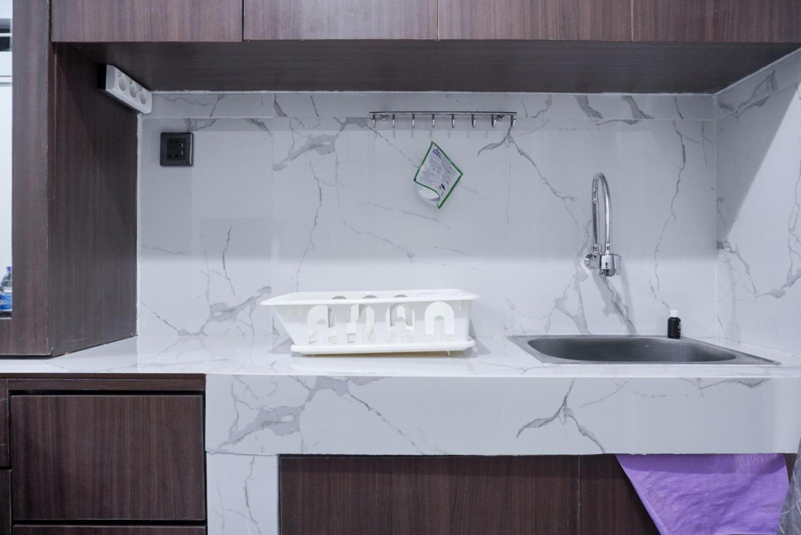 And Simply 2br At Bay Pluit By Travelio Apartemen Jakarta